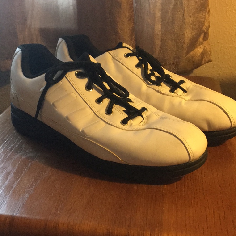 Women’s AMF Bowling Shoes Size 10